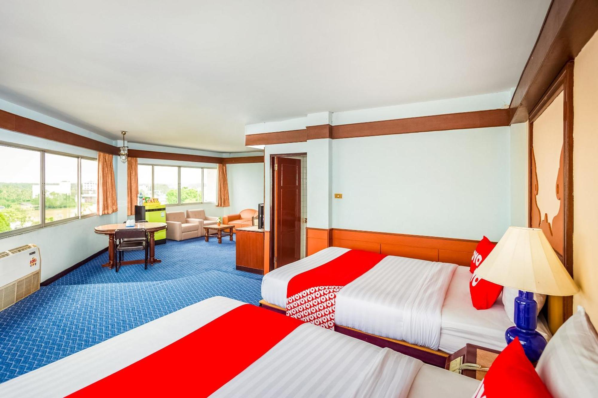 Oyo 441 Grand Thara Hotel Surat Thani Luaran gambar