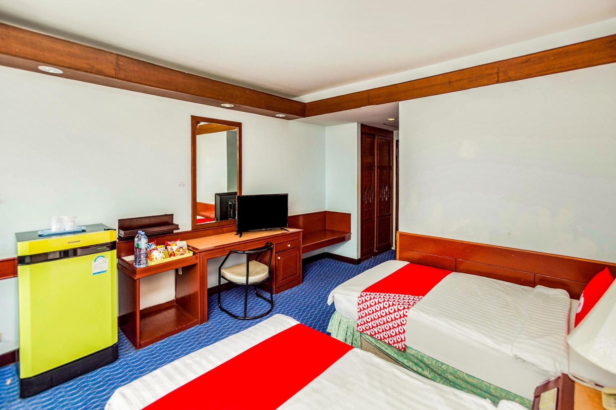 Oyo 441 Grand Thara Hotel Surat Thani Luaran gambar