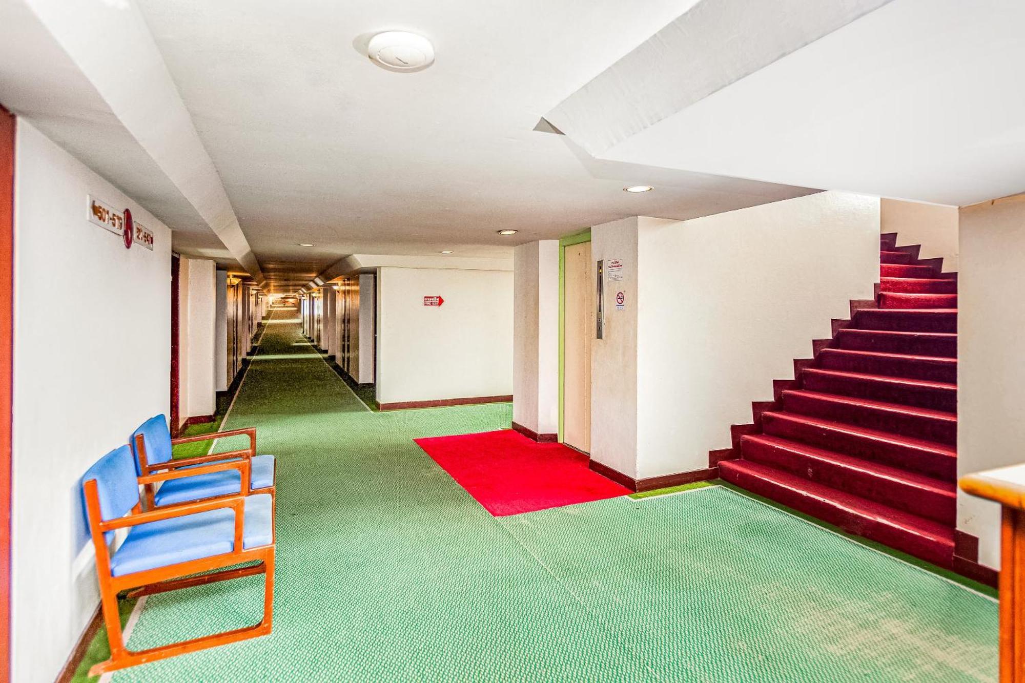 Oyo 441 Grand Thara Hotel Surat Thani Luaran gambar