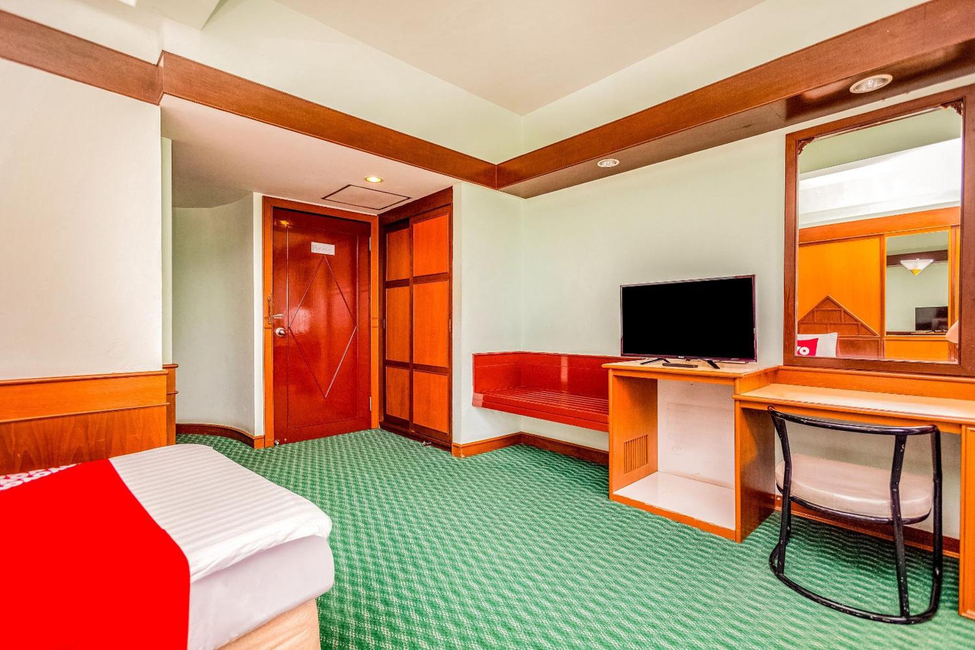 Oyo 441 Grand Thara Hotel Surat Thani Luaran gambar
