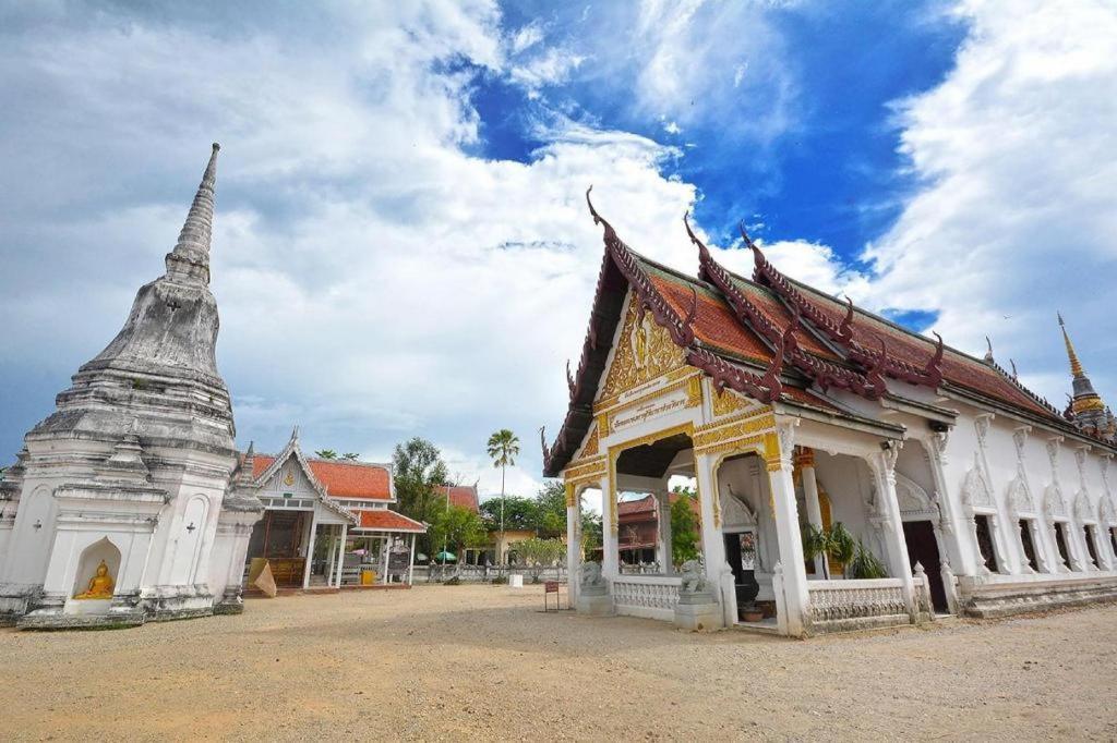 Oyo 441 Grand Thara Hotel Surat Thani Luaran gambar