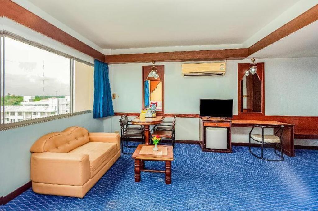 Oyo 441 Grand Thara Hotel Surat Thani Luaran gambar