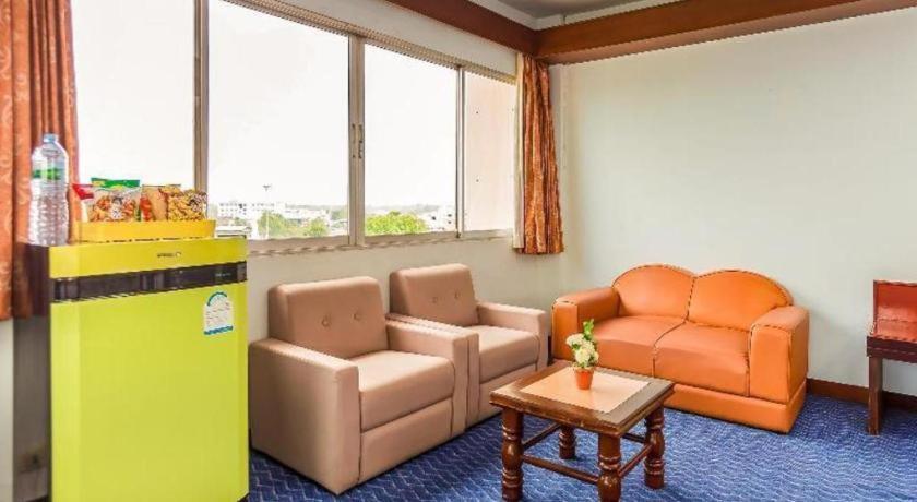 Oyo 441 Grand Thara Hotel Surat Thani Luaran gambar