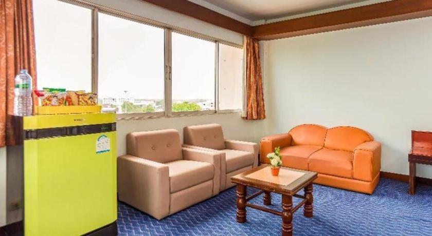 Oyo 441 Grand Thara Hotel Surat Thani Luaran gambar